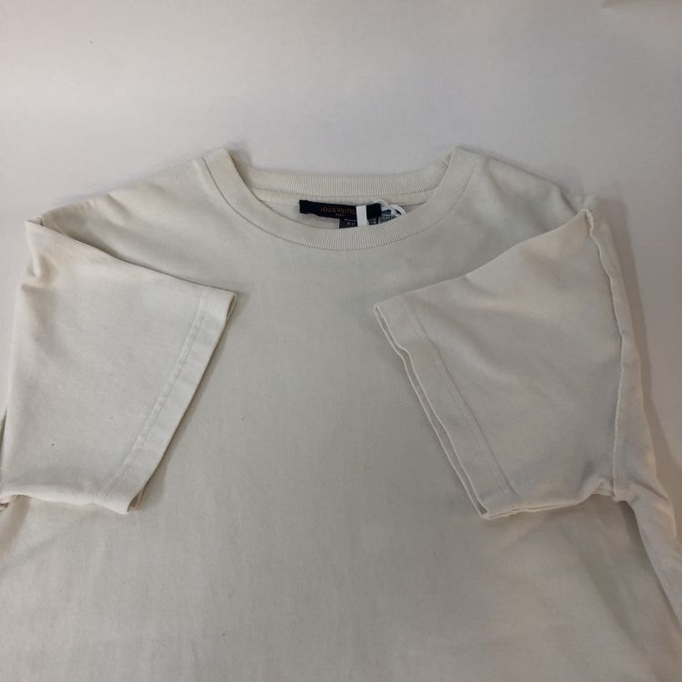 Louis Vuitton Louis Vuitton Staples Edition T-Shirt Size S Size US S / EU 44-46 / 1 - 12 Thumbnail