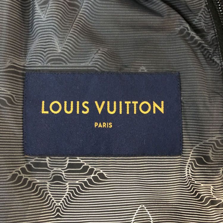 Louis Vuitton Louis Vuitton 2054 Puffer Vest US S Size US S / EU 44-46 / 1 - 3 Thumbnail