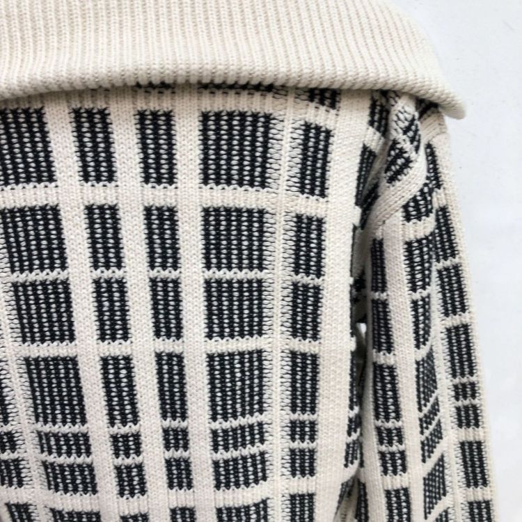 Louis Vuitton Louis Vuitton Grid Zip-Up Knit Jacket Size S Size US S / EU 44-46 / 1 - 11 Thumbnail
