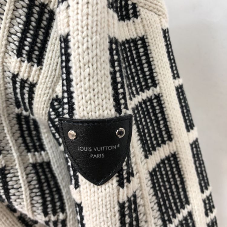 Louis Vuitton Louis Vuitton Grid Zip-Up Knit Jacket Size S Size US S / EU 44-46 / 1 - 9 Thumbnail
