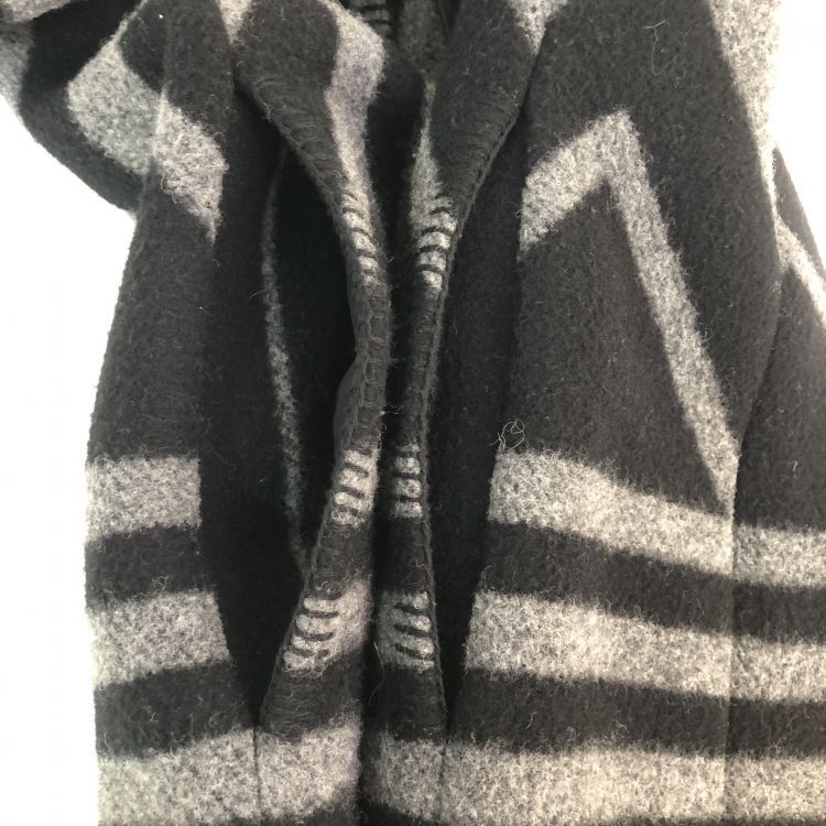 Louis Vuitton Louis Vuitton Geometric Stripe Toggle Coat Size 34 Size XS / US 0-2 / IT 36-38 - 10 Thumbnail
