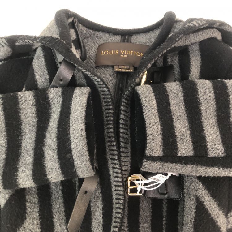 Louis Vuitton Louis Vuitton Geometric Stripe Toggle Coat Size 34 Size XS / US 0-2 / IT 36-38 - 9 Thumbnail