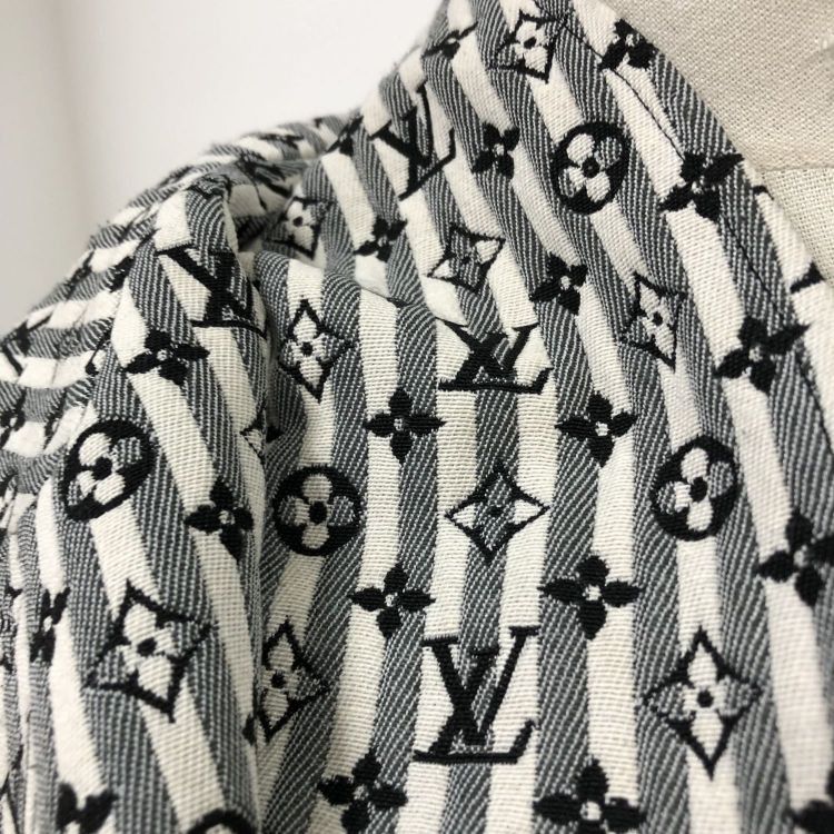 Louis Vuitton Louis Vuitton Monogram Stripe Coat Size 36 Size XS / US 0-2 / IT 36-38 - 9 Thumbnail