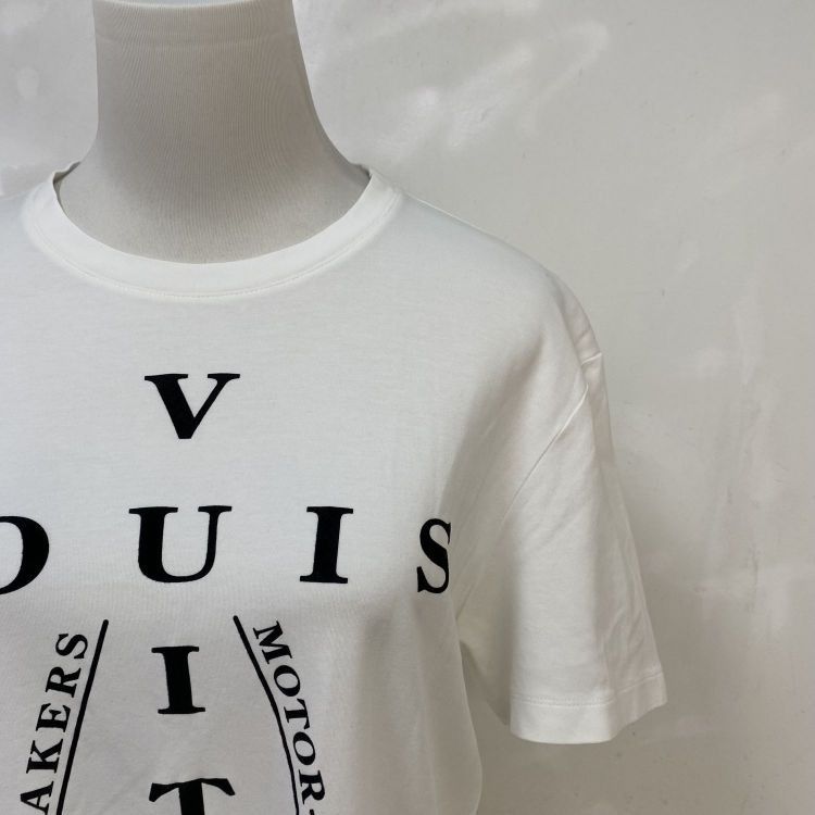 Louis Vuitton Louis Vuitton Graphic Print T-Shirt White Size M Size US M / EU 48-50 / 2 - 6 Thumbnail