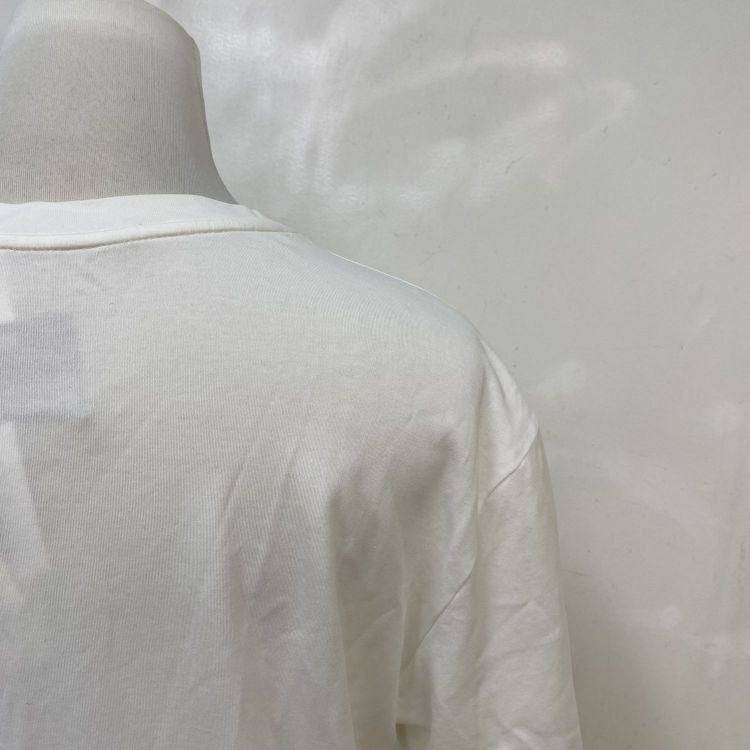 Louis Vuitton Louis Vuitton Graphic Print T-Shirt White Size M Size US M / EU 48-50 / 2 - 7 Thumbnail