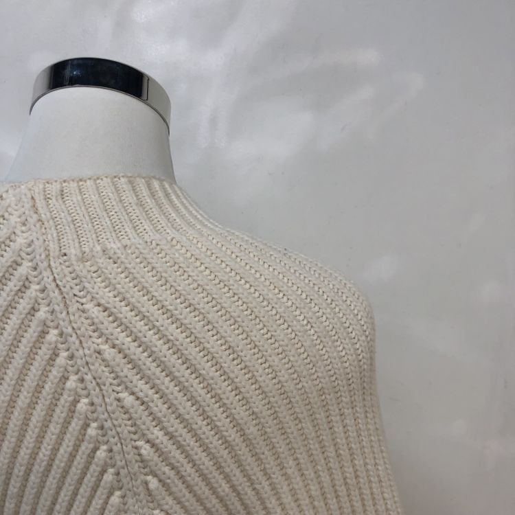 Louis Vuitton Louis Vuitton Ribbed Knit Sweater White Size S Size S / US 4 / IT 40 - 7 Thumbnail