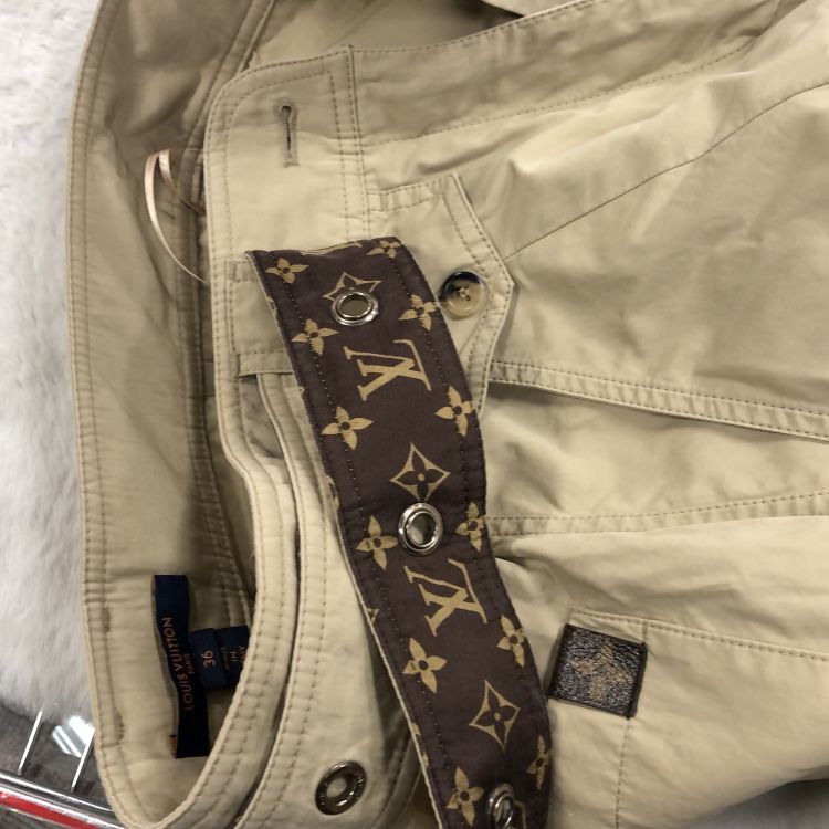 Louis Vuitton Louis Vuitton Monogram Belt Pants Size 36 Size 26" / US 2 / IT 38 - 6 Thumbnail