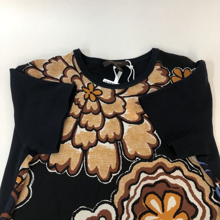 Louis Vuitton Louis Vuitton Floral Silk Panel T-Shirt Size M Size M / US 6-8 / IT 42-44 - 8 Thumbnail