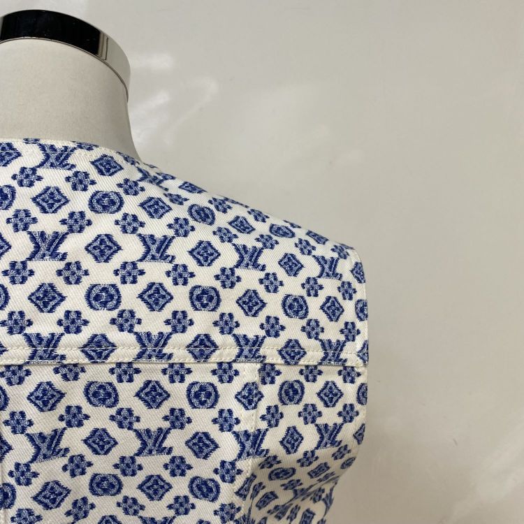 Louis Vuitton Louis Vuitton Monogram Pattern Vest Size 40 Size S / US 4 / IT 40 - 8 Thumbnail