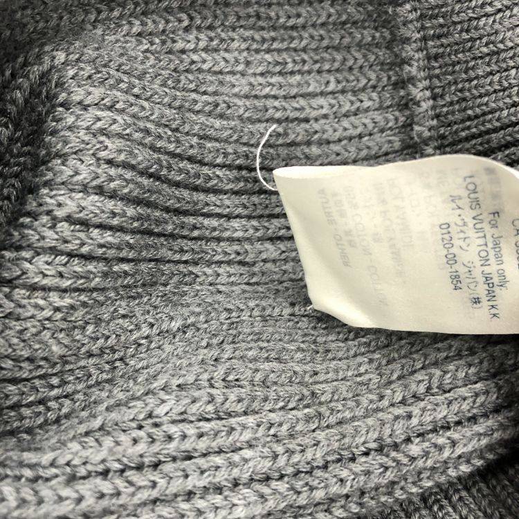 Louis Vuitton Louis Vuitton Logo Patch Sweater Size L Size US L / EU 52-54 / 3 - 5 Thumbnail