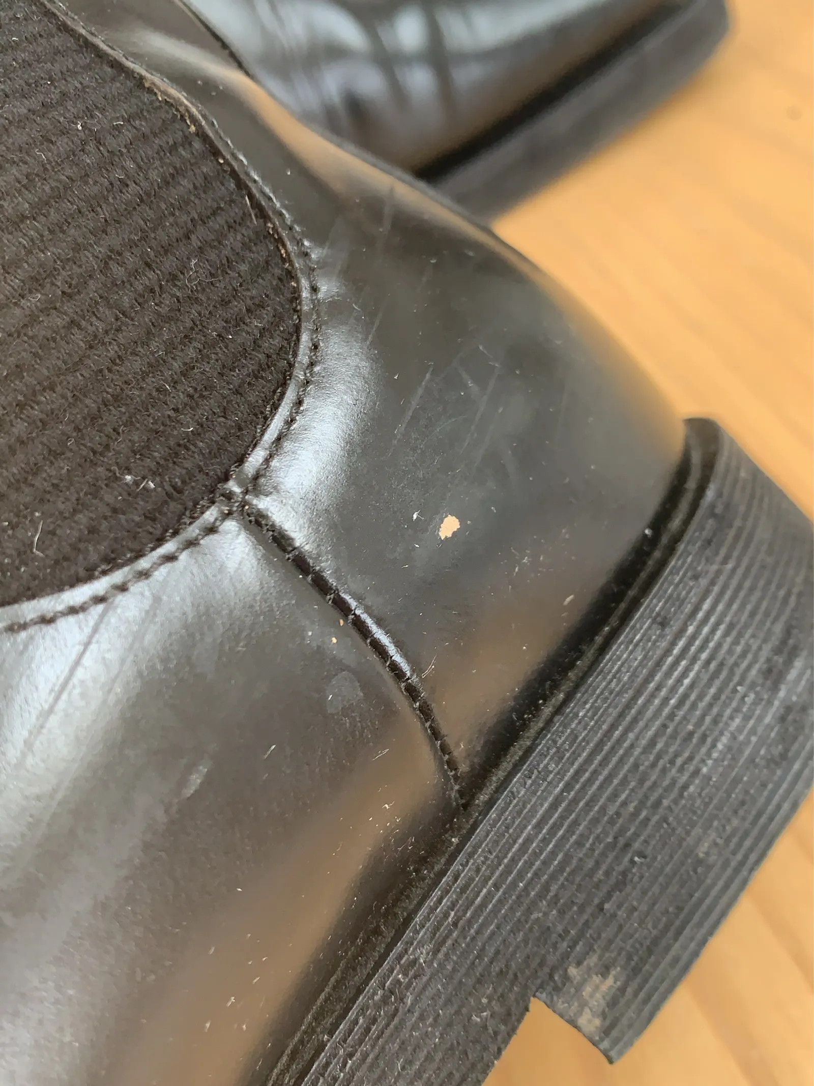 Toteme Toteme Chelsea Boots Size US 7 / IT 37 - 8 Thumbnail
