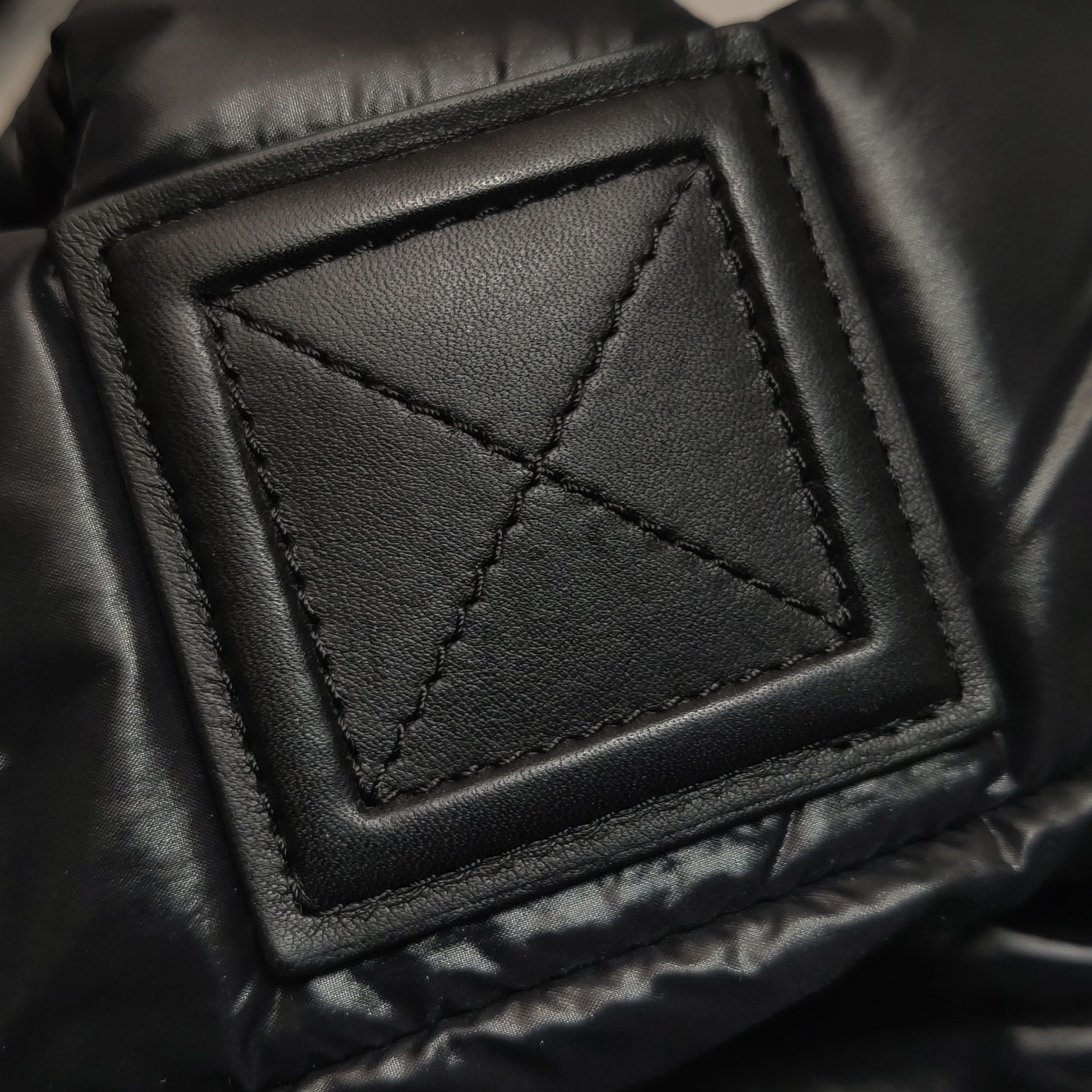 Chanel Chanel Women os Shoulder Bags Size ONE SIZE - 14 Thumbnail