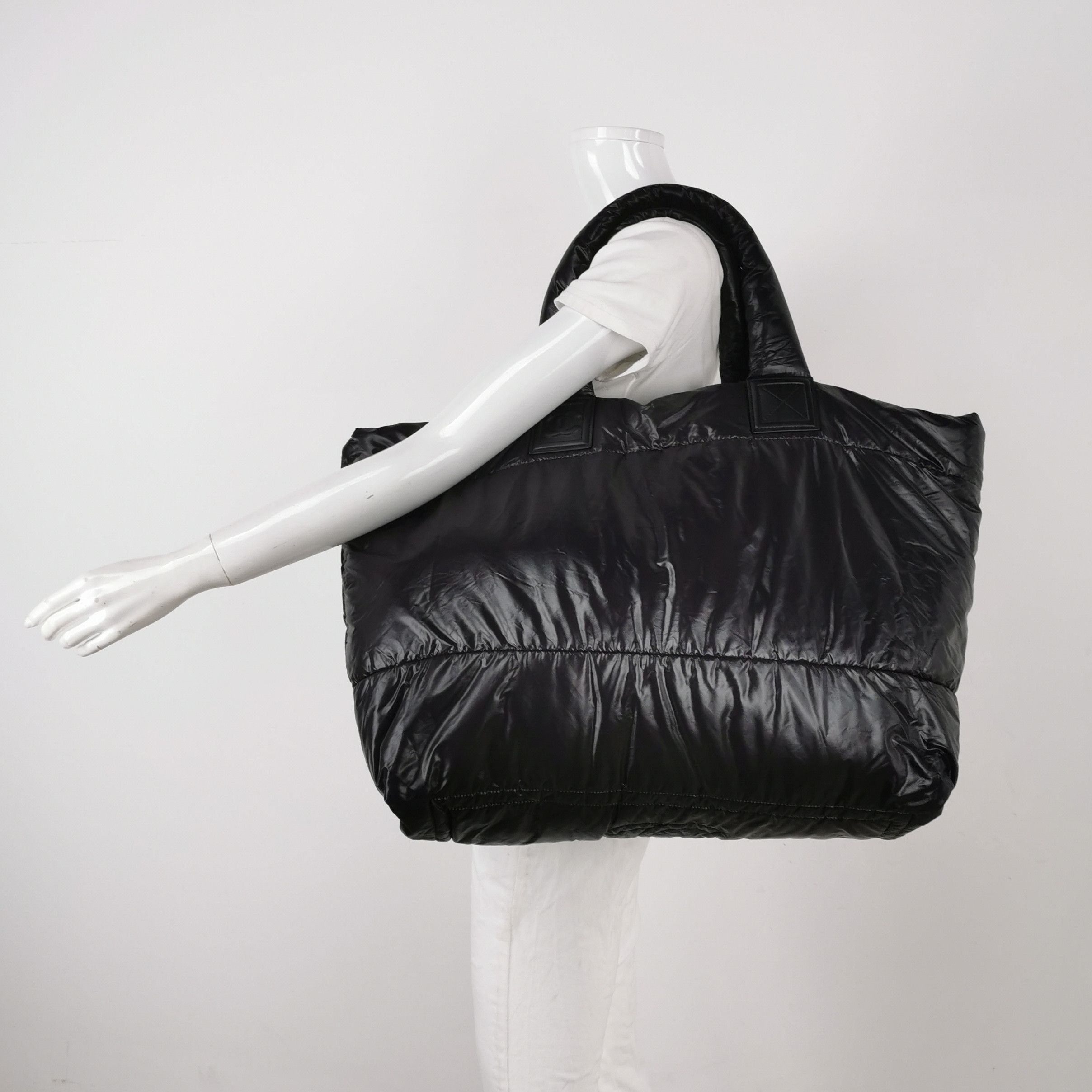 Chanel Chanel Women os Shoulder Bags Size ONE SIZE - 2 Thumbnail
