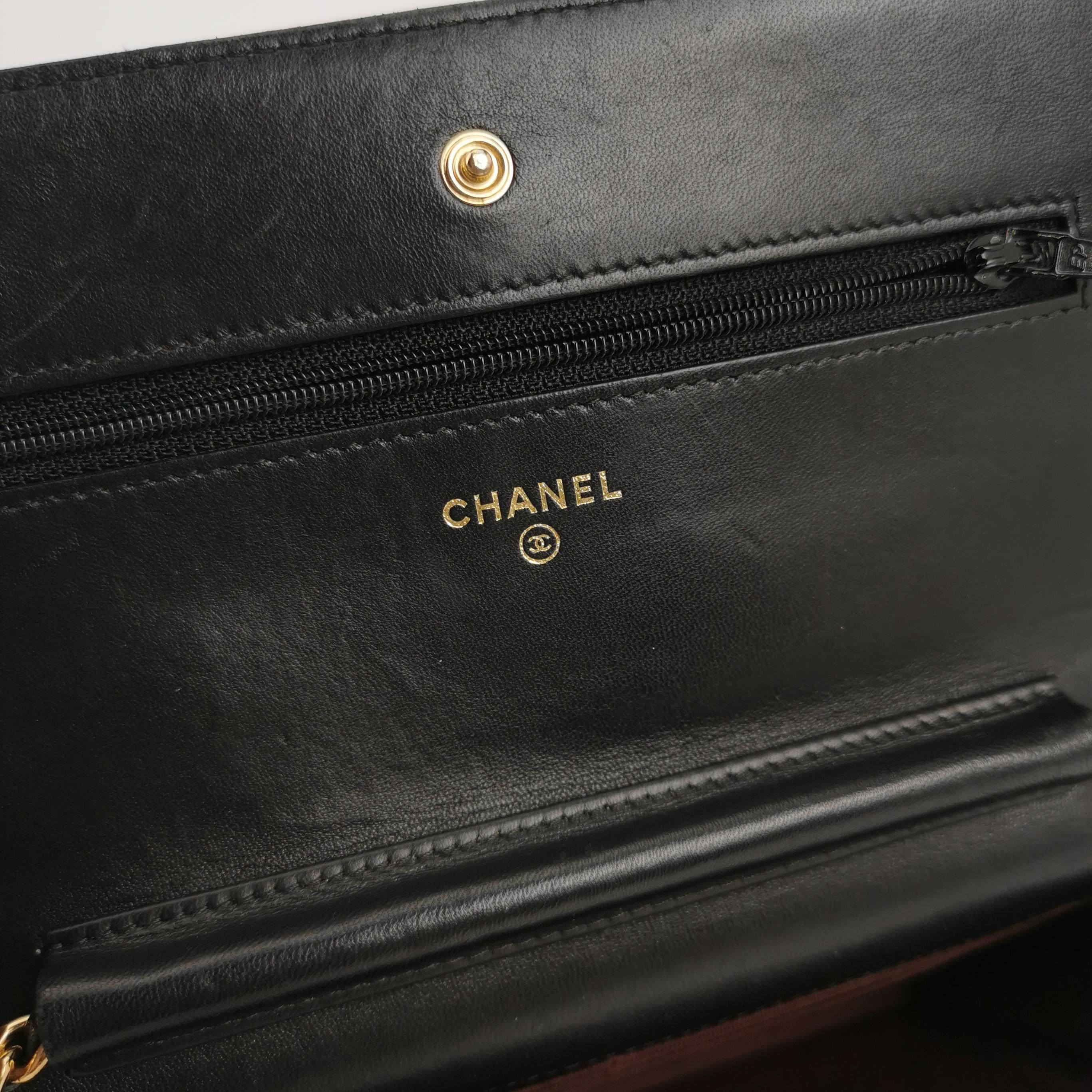 Chanel Chanel Women os Shoulder Bags Size ONE SIZE - 8 Thumbnail