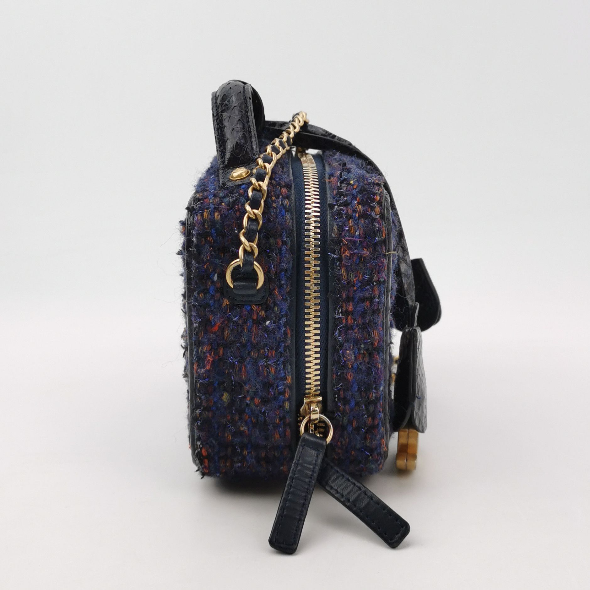 Chanel Chanel Women os Crossbody Bags Size ONE SIZE - 4 Thumbnail