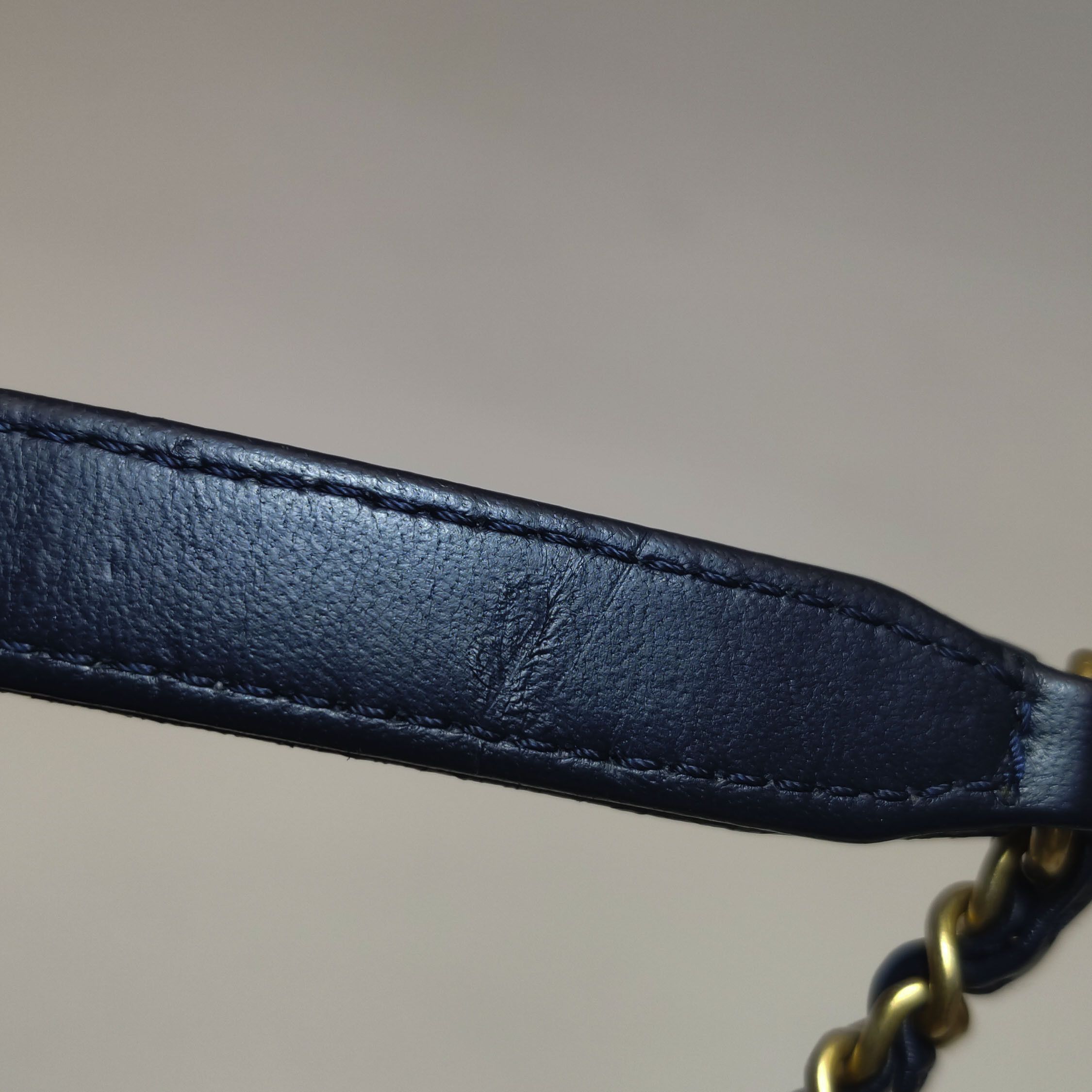 Chanel Chanel Women os Crossbody Bags Size ONE SIZE - 10 Thumbnail