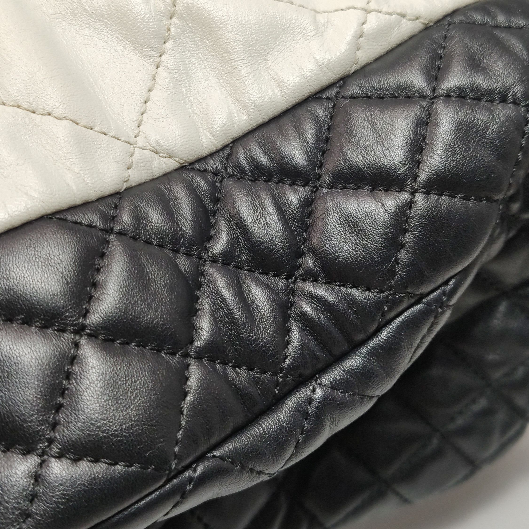 Chanel Chanel Women os Shoulder Bags Size ONE SIZE - 20 Thumbnail