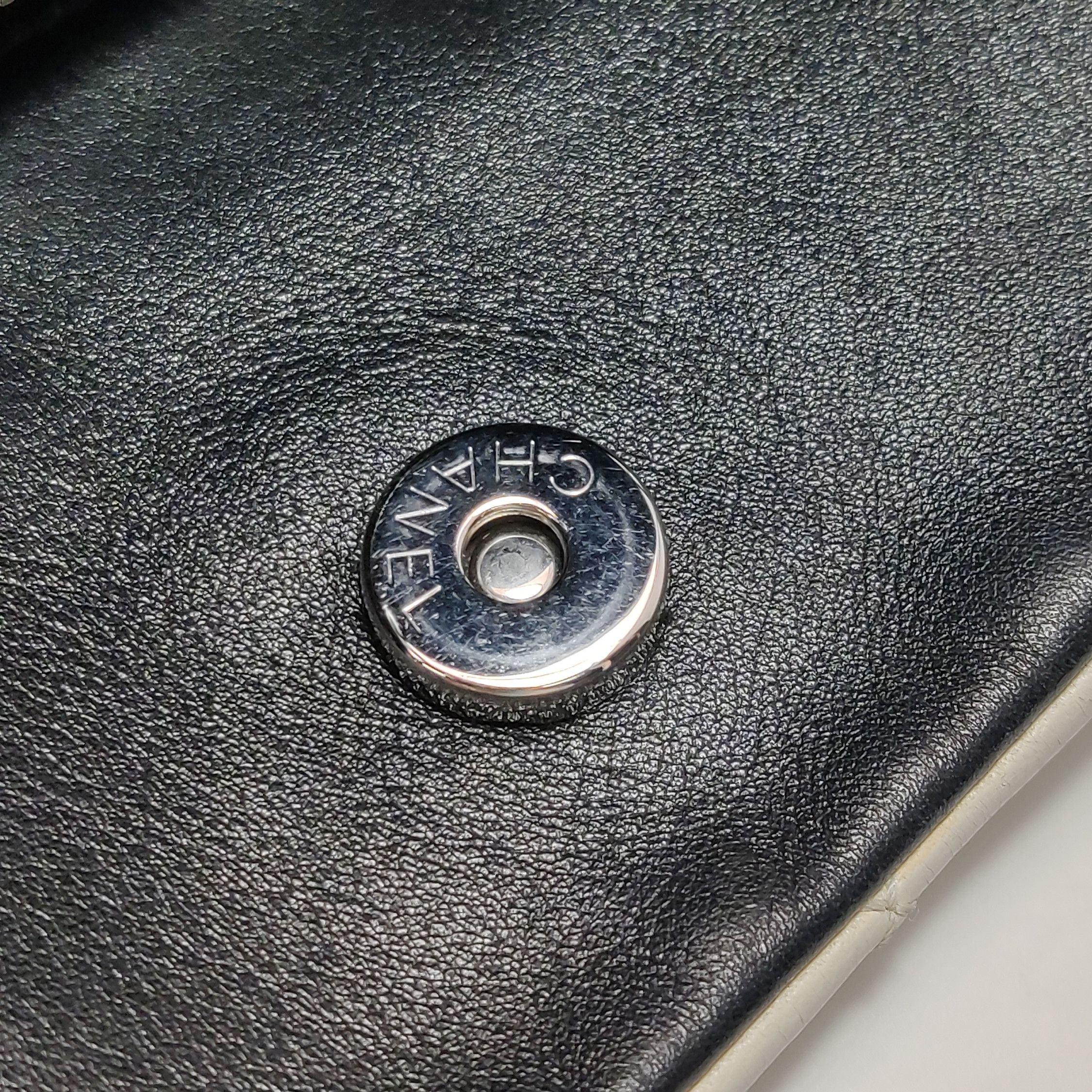 Chanel Chanel Women os Shoulder Bags Size ONE SIZE - 12 Thumbnail