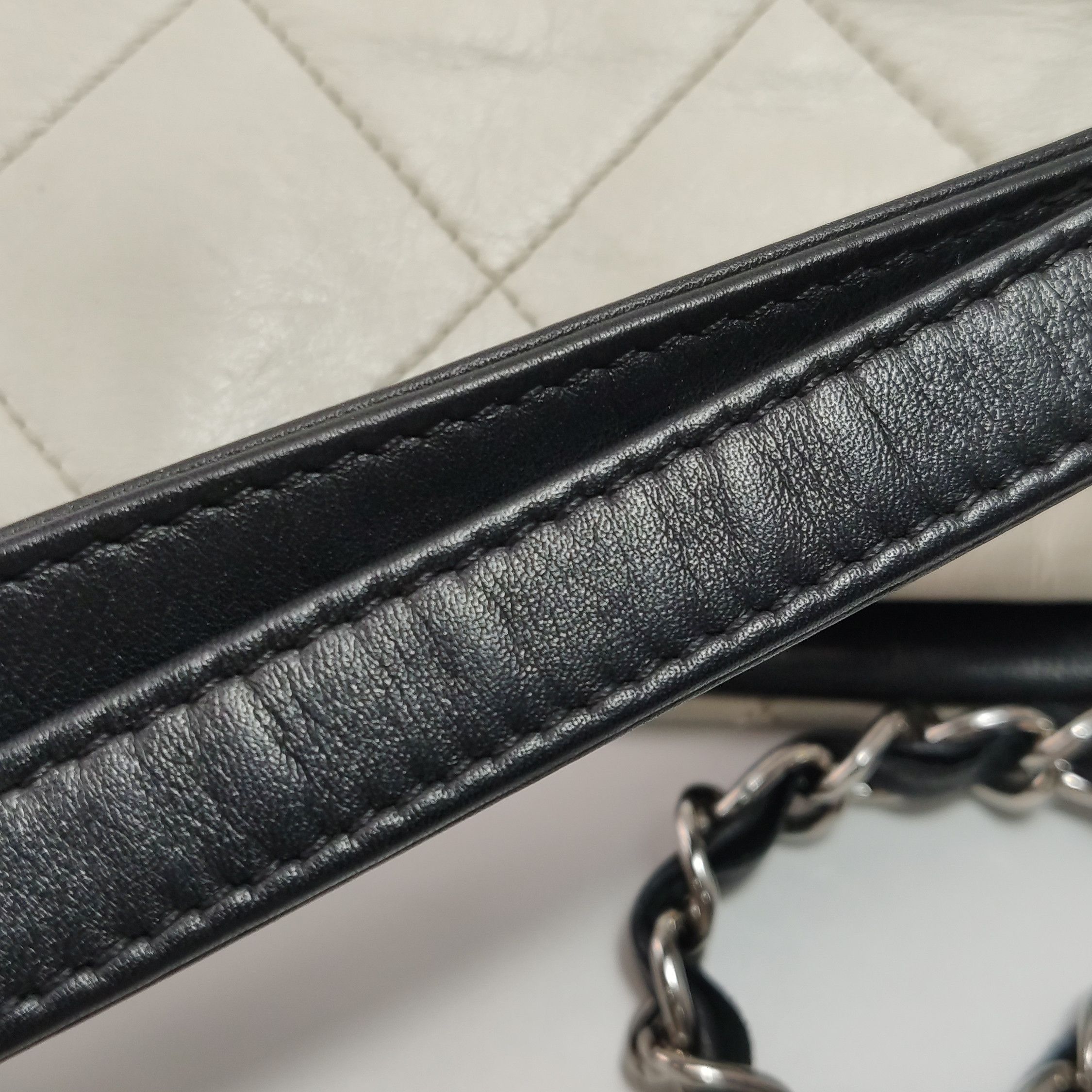 Chanel Chanel Women os Shoulder Bags Size ONE SIZE - 25 Thumbnail