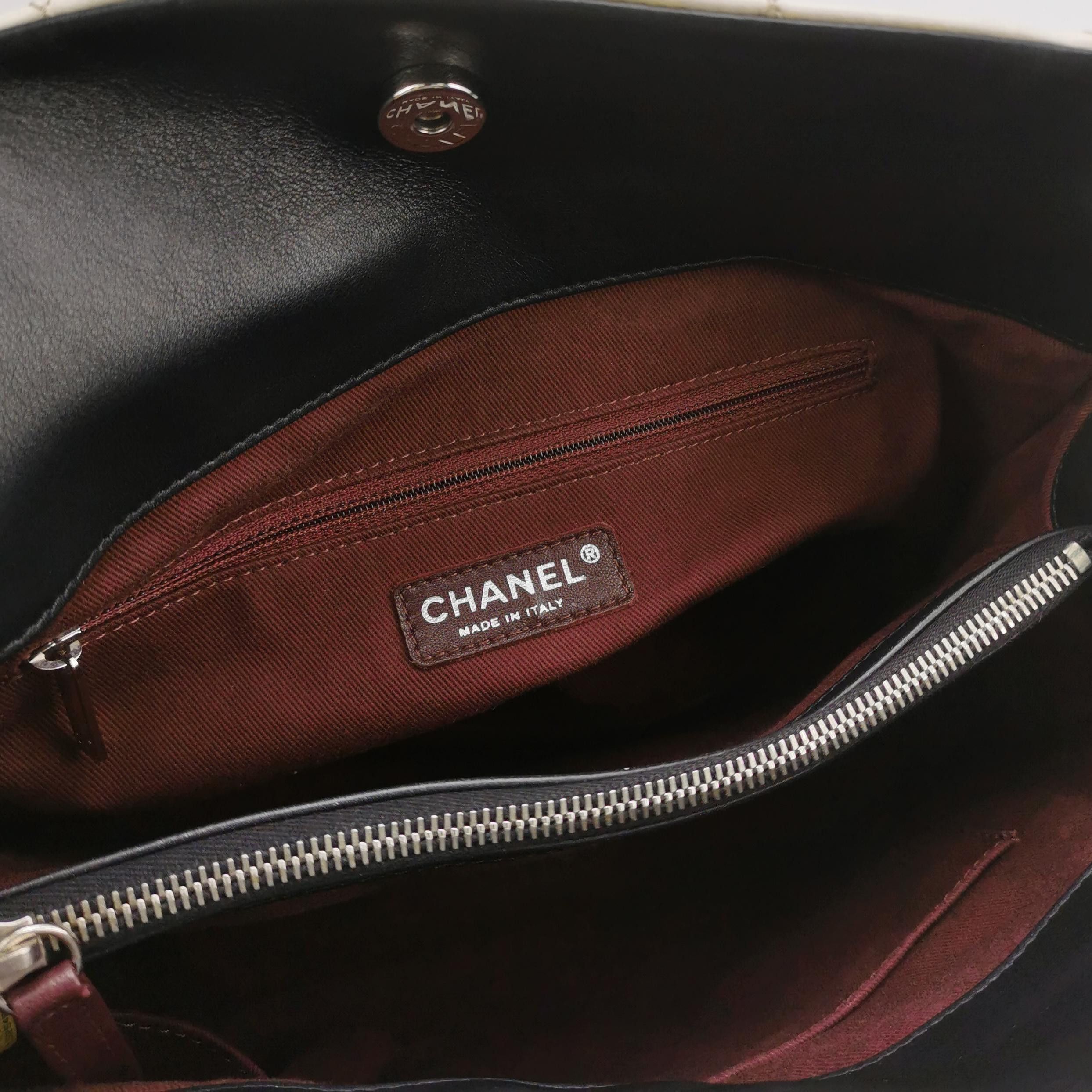 Chanel Chanel Women os Shoulder Bags Size ONE SIZE - 8 Thumbnail
