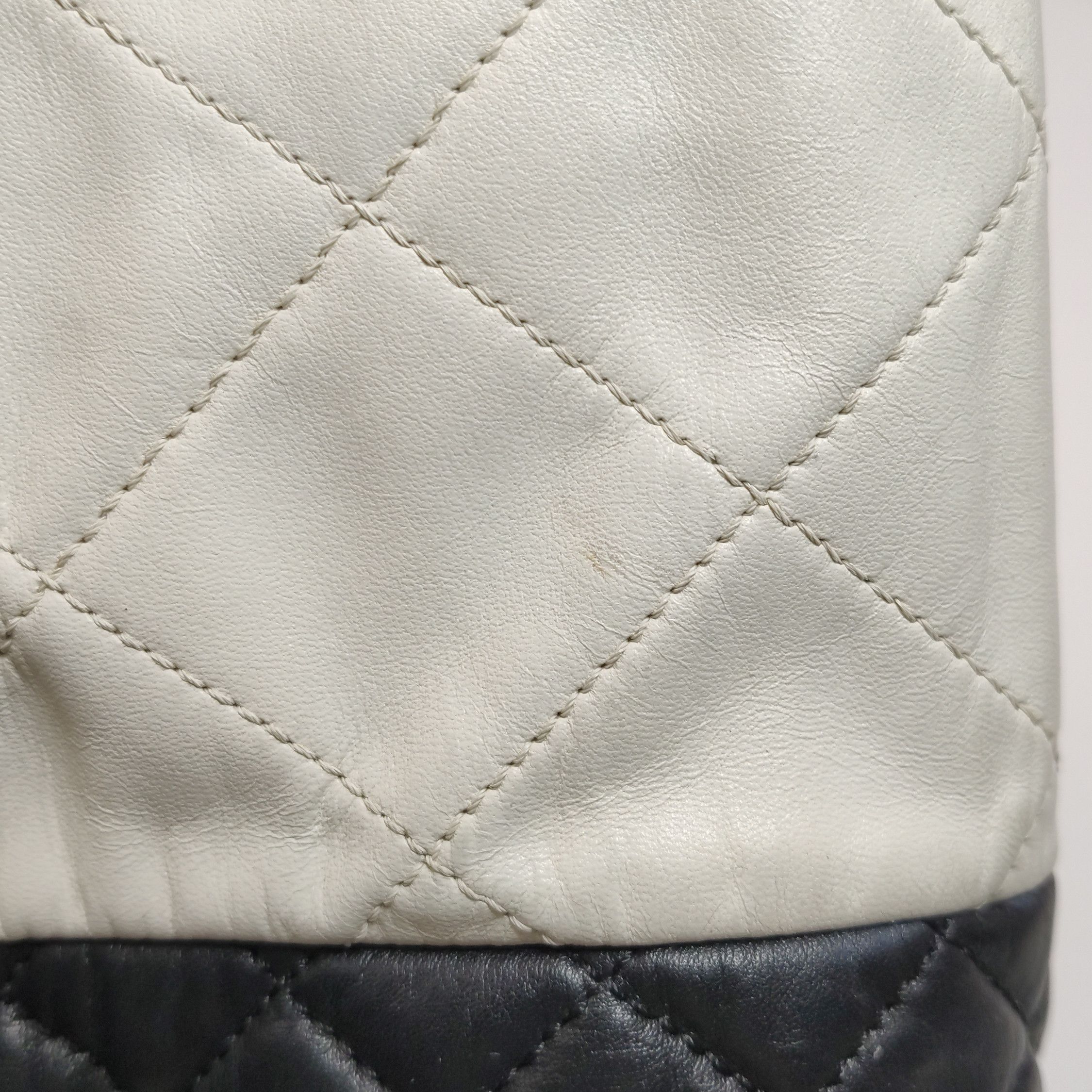 Chanel Chanel Women os Shoulder Bags Size ONE SIZE - 17 Thumbnail