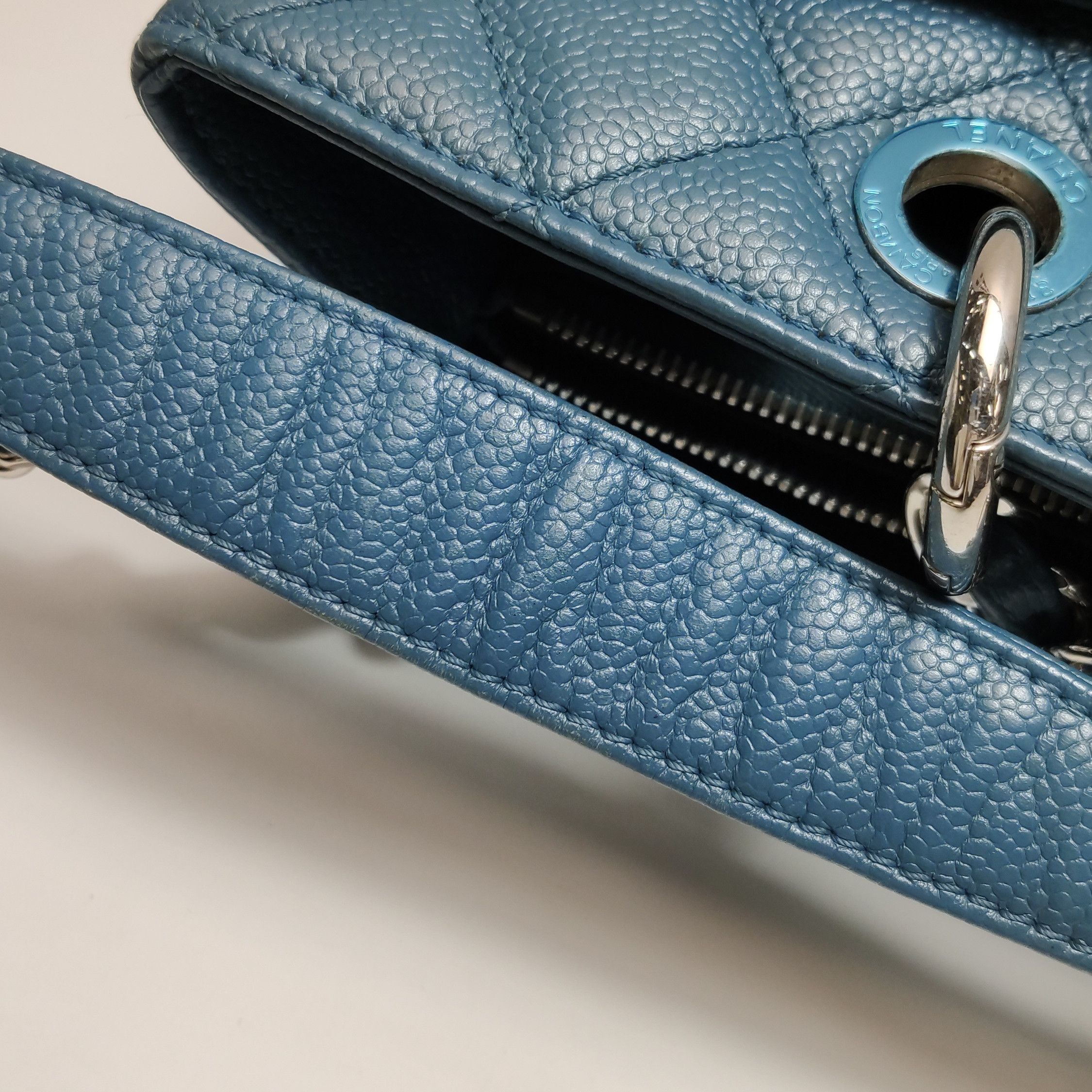 Chanel Chanel Women os Shoulder Bags Size ONE SIZE - 18 Thumbnail