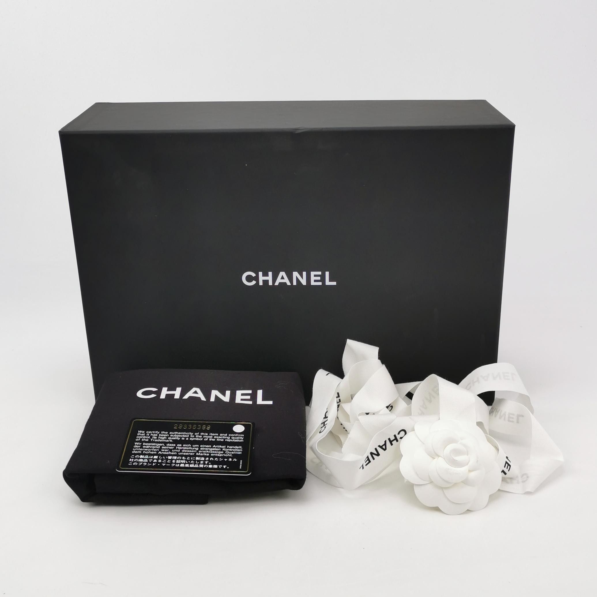 Chanel Chanel Women os Shoulder Bags Size ONE SIZE - 9 Thumbnail