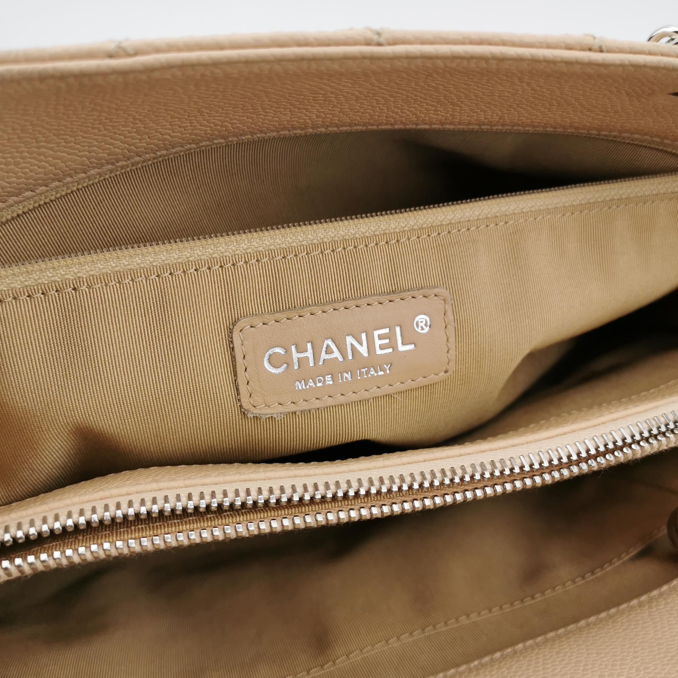 Chanel Chanel Women os Shoulder Bags Size ONE SIZE - 8 Thumbnail