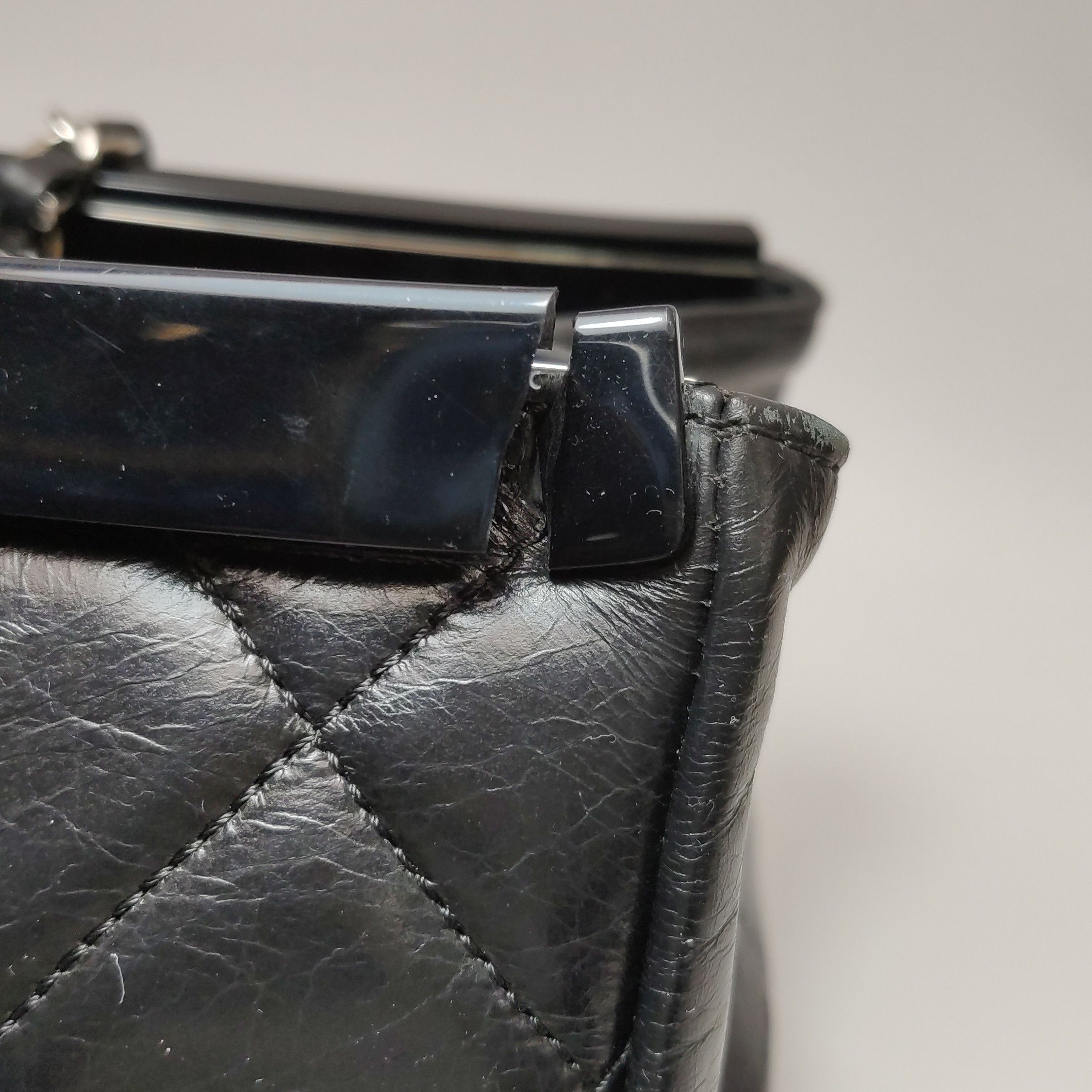 Chanel Chanel Women os Shoulder Bags Size ONE SIZE - 22 Thumbnail