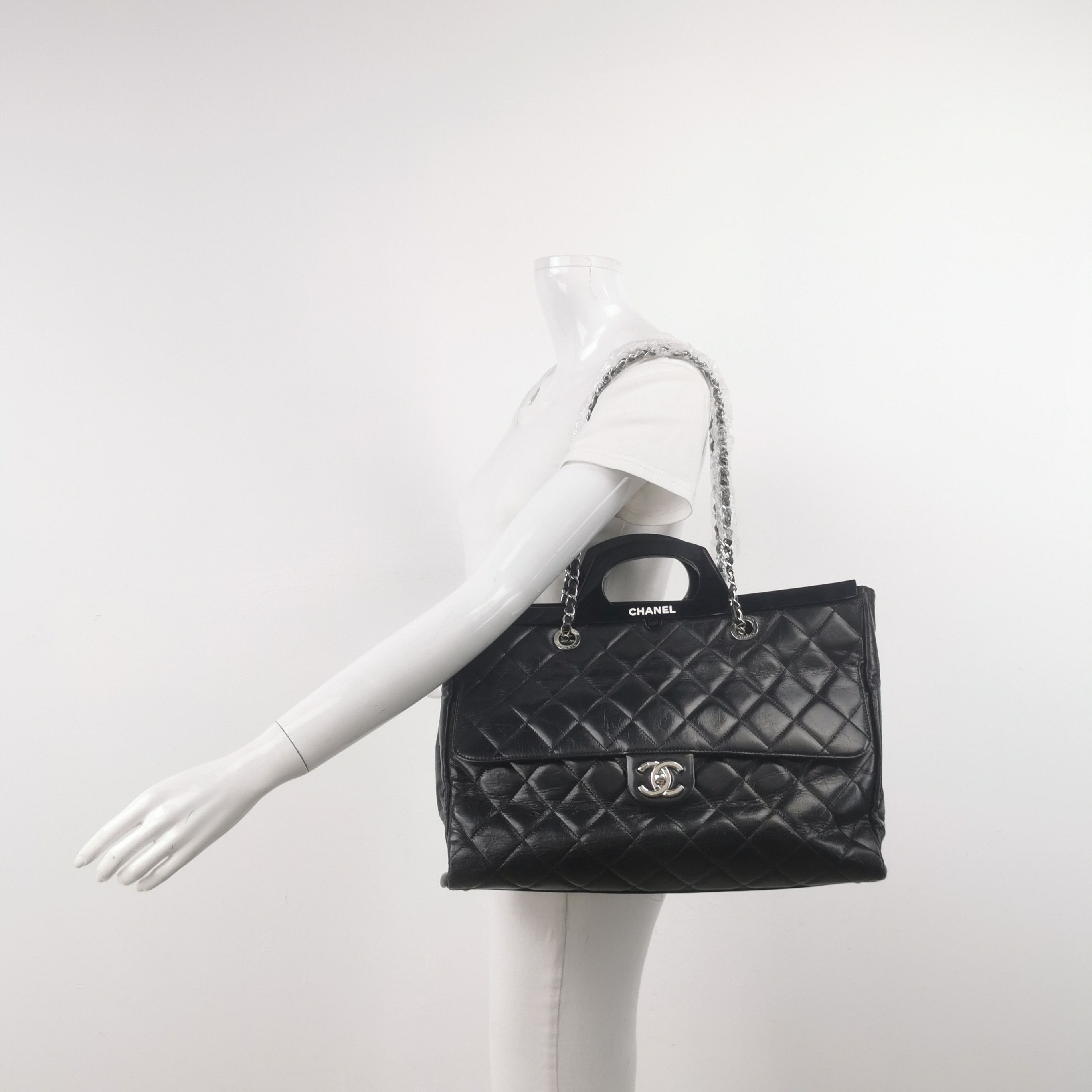 Chanel Chanel Women os Shoulder Bags Size ONE SIZE - 2 Thumbnail