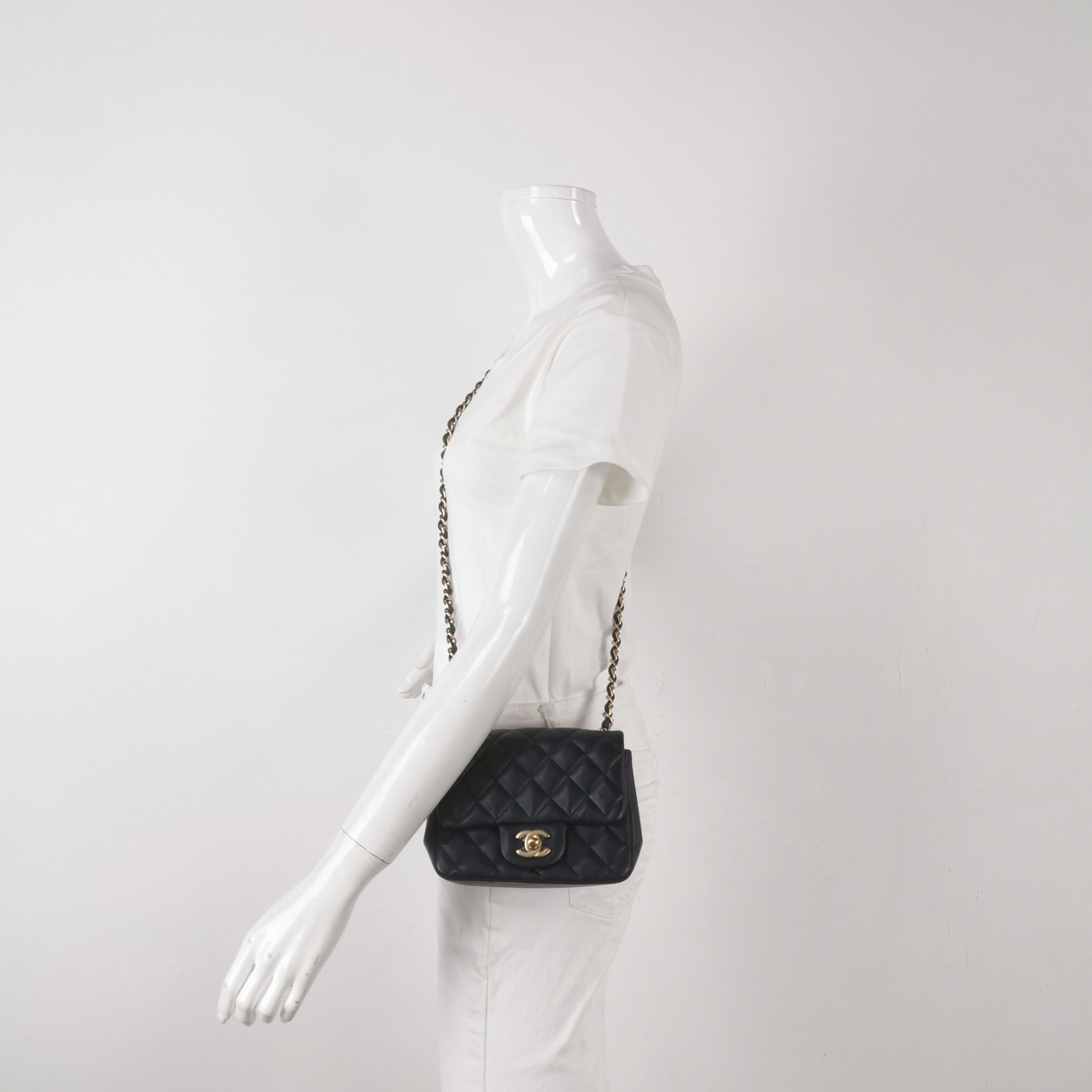 Chanel Chanel Women os Shoulder Bags Size ONE SIZE - 2 Thumbnail