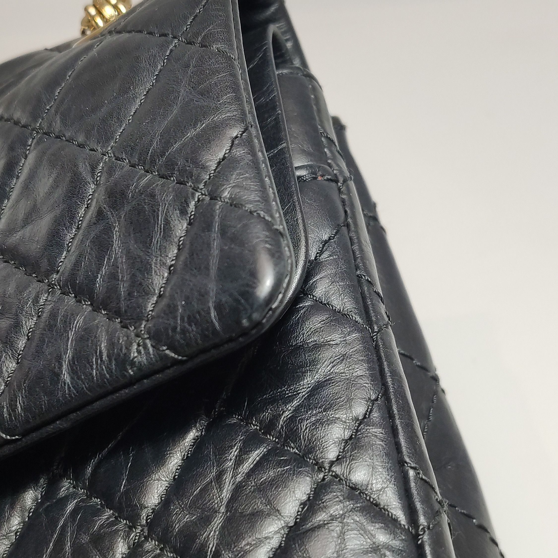 Chanel Chanel Women os Shoulder Bags Size ONE SIZE - 18 Thumbnail