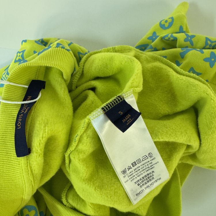 Louis Vuitton Louis Vuitton Monogram Sweatshirt Size S Size US S / EU 44-46 / 1 - 8 Thumbnail