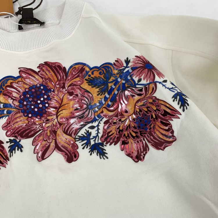 Louis Vuitton Louis Vuitton Floral Embroidered Sweatshirt Size M Size US M / EU 48-50 / 2 - 9 Thumbnail