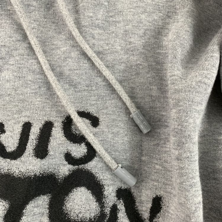 Louis Vuitton Louis Vuitton Spray Paint Logo Hoodie Size L Size US L / EU 52-54 / 3 - 11 Thumbnail