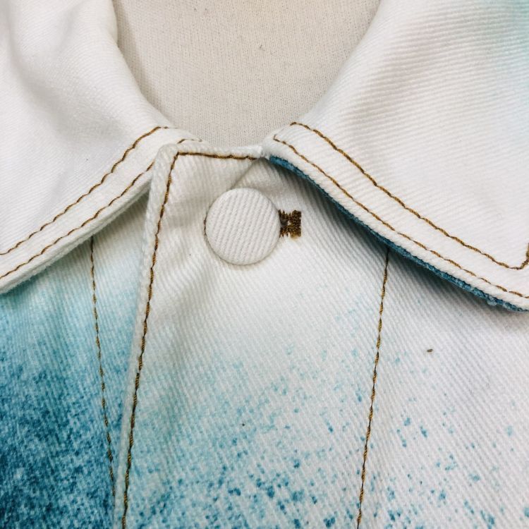 Louis Vuitton Louis Vuitton Spray Painted Denim Jacket Size M Size US M / EU 48-50 / 2 - 9 Thumbnail