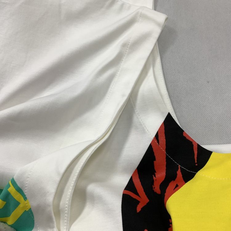 Louis Vuitton Louis Vuitton Graphic Logo Tank Top Size L Size US L / EU 52-54 / 3 - 7 Thumbnail