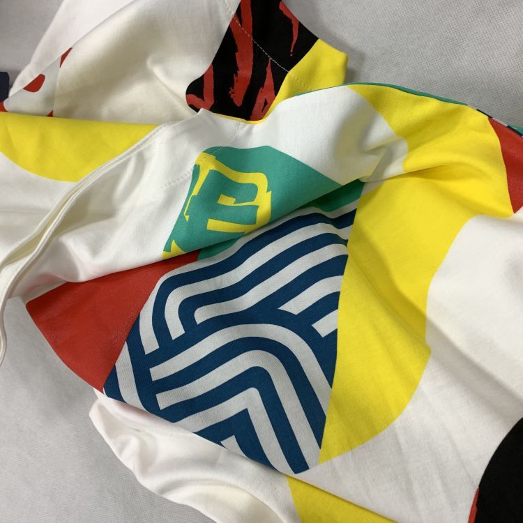 Louis Vuitton Louis Vuitton Graphic Logo Tank Top Size L Size US L / EU 52-54 / 3 - 9 Thumbnail