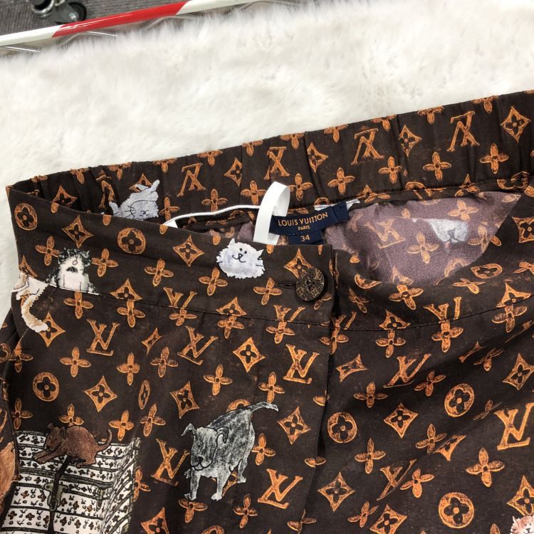 Louis Vuitton Louis Vuitton Cat Print Monogram Shorts Size 34 Size 25" / US 0 / IT 36 - 5 Thumbnail