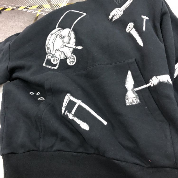 Louis Vuitton Louis Vuitton Tool Print Hoodie Size XS Size XS / US 0-2 / IT 36-38 - 7 Thumbnail