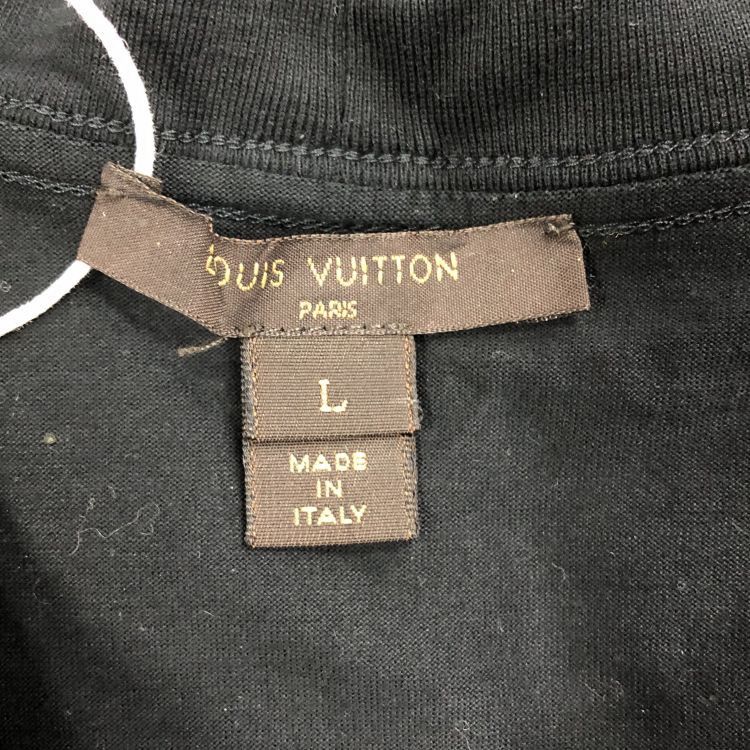 Louis Vuitton Louis Vuitton Chain Print T-Shirt Size L Size US L / EU 52-54 / 3 - 3 Thumbnail