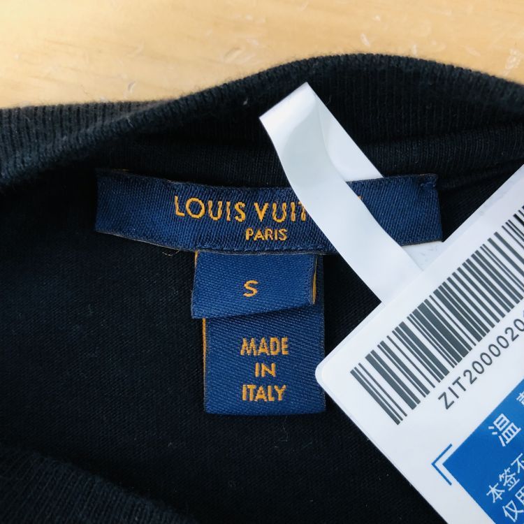 Louis Vuitton Louis Vuitton Chain Logo T-Shirt Size S Size US S / EU 44-46 / 1 - 3 Thumbnail