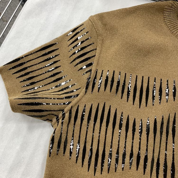 Louis Vuitton Louis Vuitton Metallic Knit Shirt Size M Size US M / EU 48-50 / 2 - 7 Thumbnail