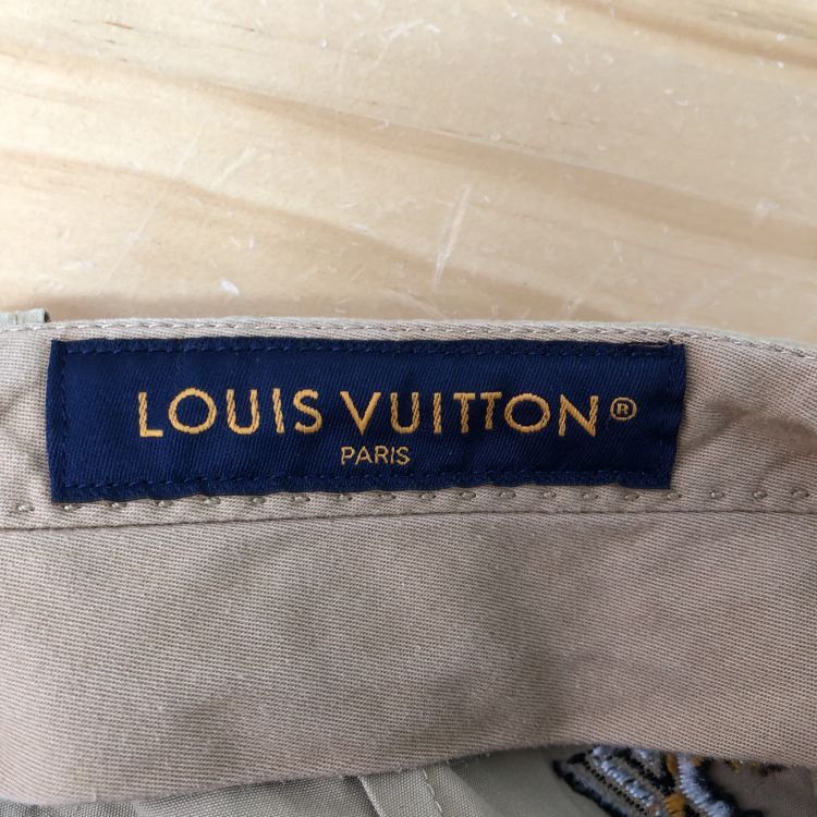 Louis Vuitton Louis Vuitton Embroidered Logo Casual Pants Size 30 Size US 30 / EU 46 - 3 Thumbnail