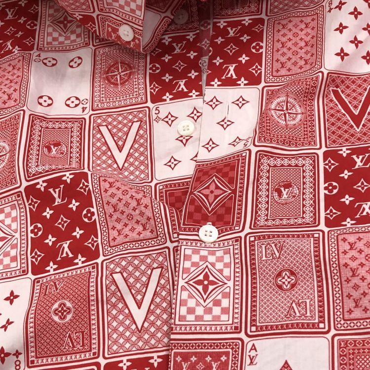 Louis Vuitton Louis Vuitton Poker Card Monogram Print Shirt Size L Size US L / EU 52-54 / 3 - 7 Thumbnail