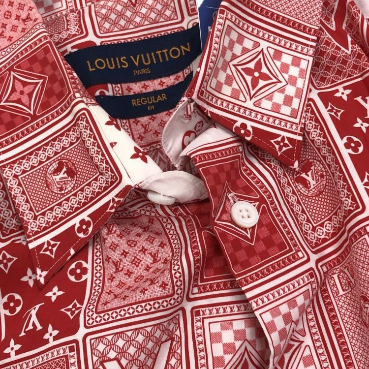 Louis Vuitton Louis Vuitton Poker Card Monogram Print Shirt Size L Size US L / EU 52-54 / 3 - 6 Thumbnail