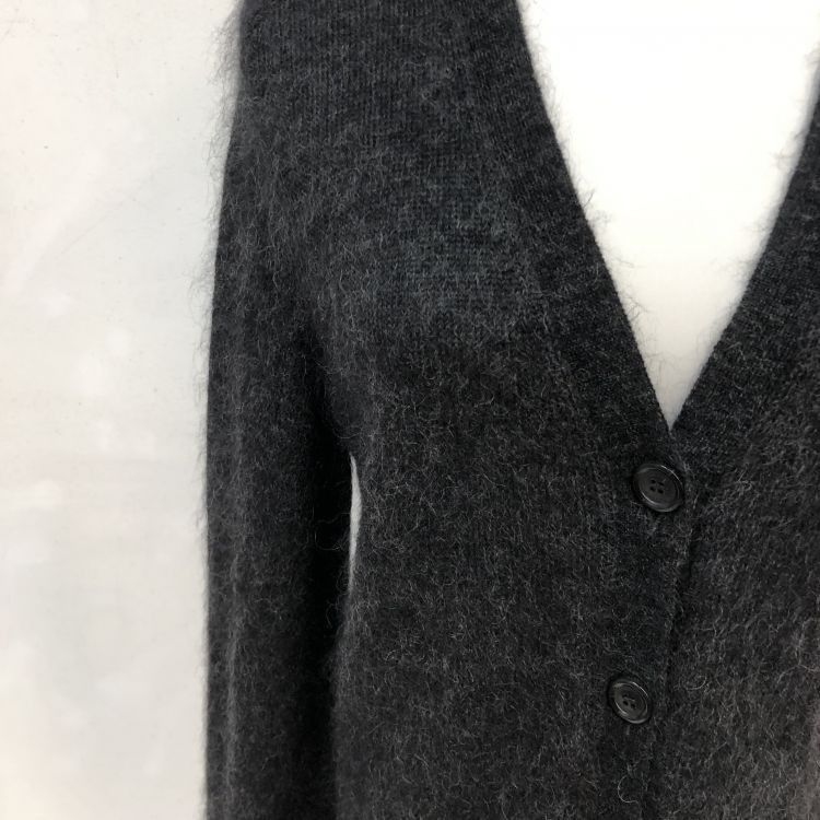 Louis Vuitton Louis Vuitton Mohair Sequined Cardigan Size XS Size XS / US 0-2 / IT 36-38 - 6 Thumbnail