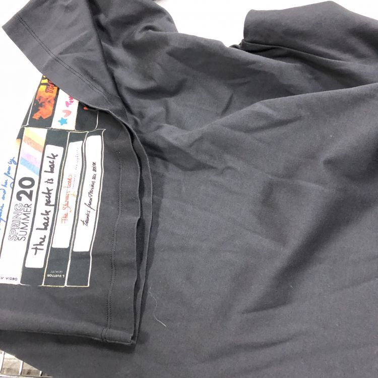 Louis Vuitton Louis Vuitton SS20 Trunk Graphic T-Shirt Size XS Size US XS / EU 42 / 0 - 8 Thumbnail