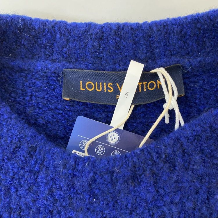 Louis Vuitton Louis Vuitton Logo Knit Sweater Size M Size US M / EU 48-50 / 2 - 3 Thumbnail