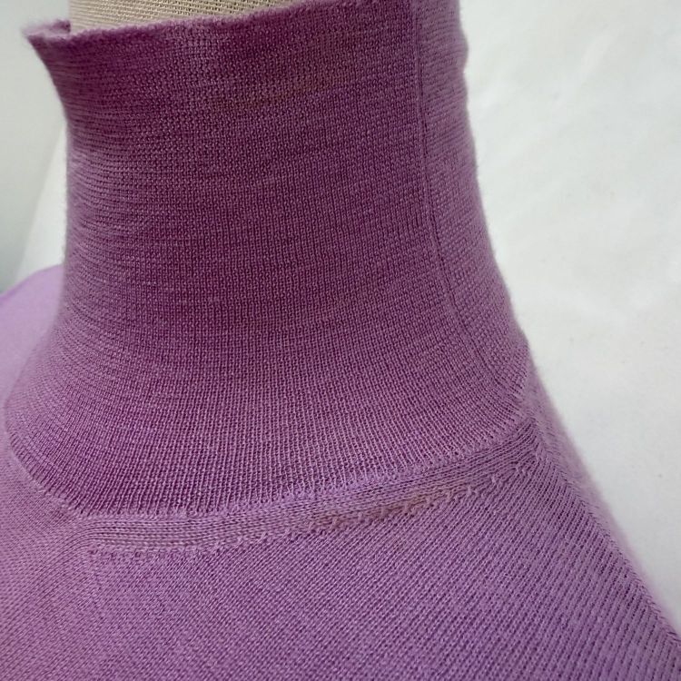 Louis Vuitton Louis Vuitton Cashmere Mock Neck Top Size M Size M / US 6-8 / IT 42-44 - 11 Thumbnail